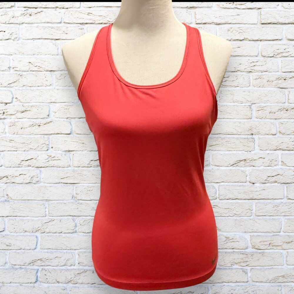 Nike Workout Tank with Shelf Size Large